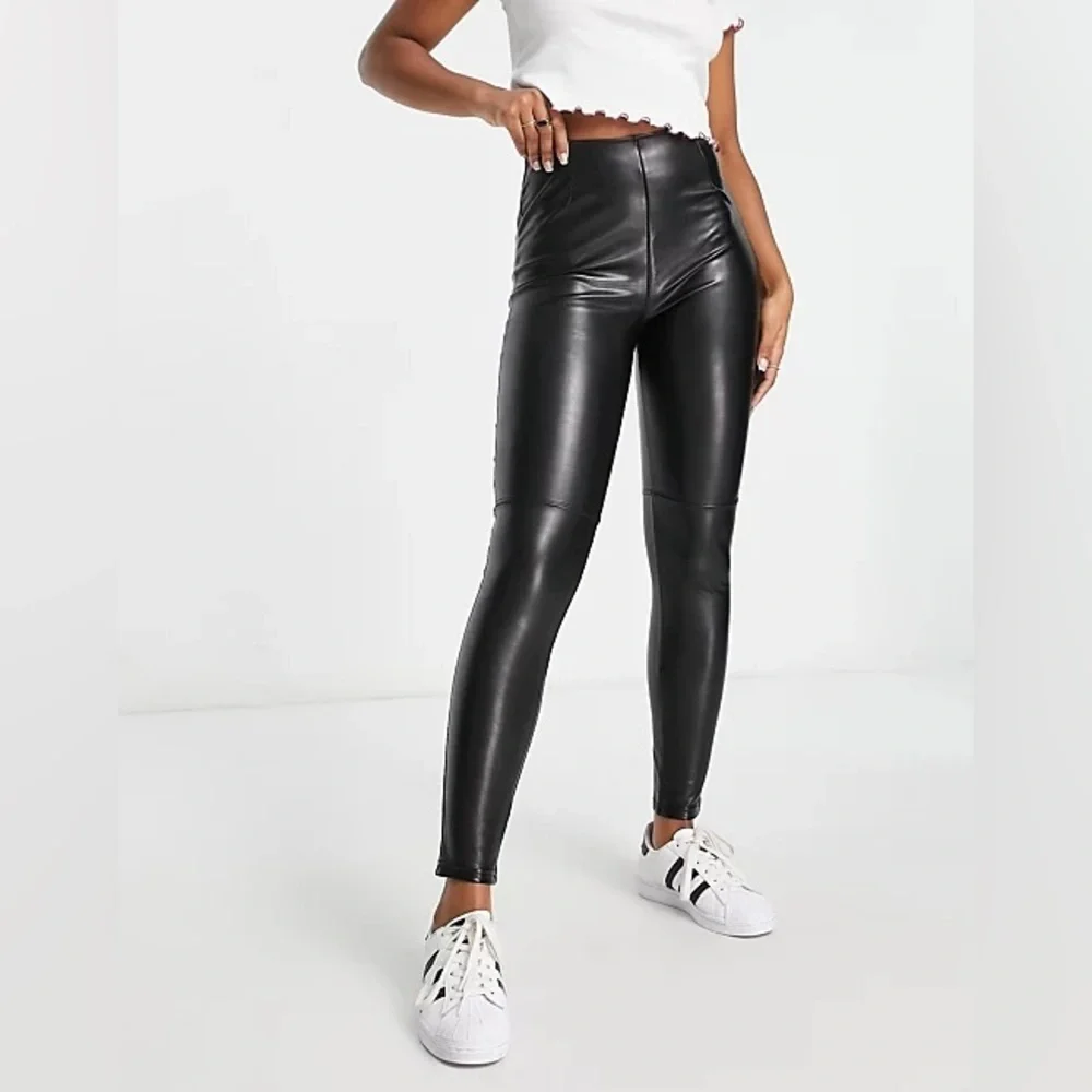 Abercrombie faux leather leggings with zipper - Picture 1 of 5